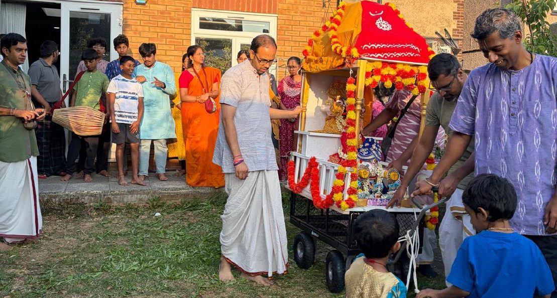 Home Ratha Yatra chariot at Santhosh Prabhu's residence