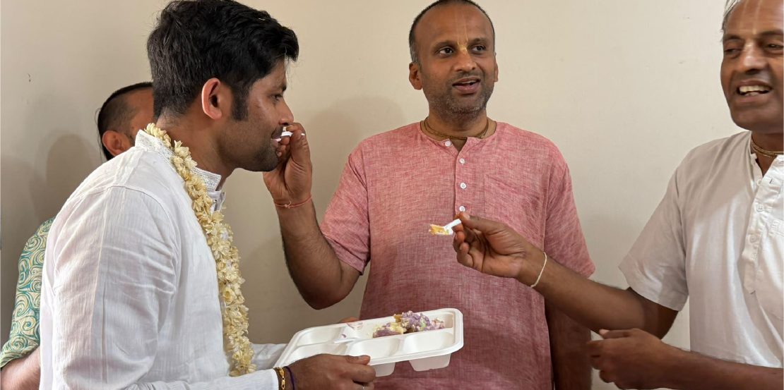 Gṛha-praveśa Yajña ceremony for a devotee's new home