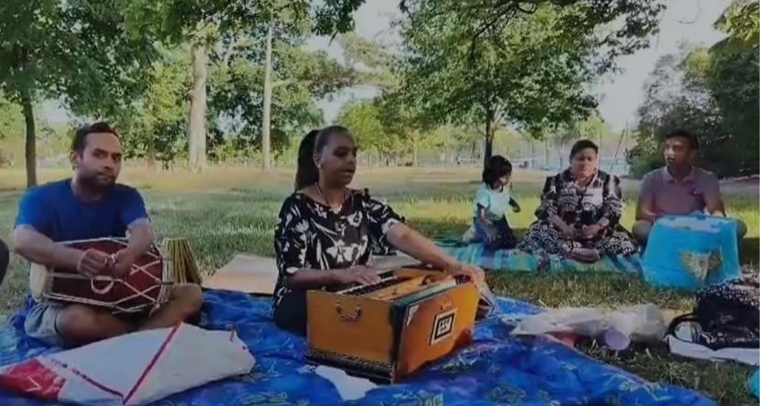 Devotees at the Mathura Dham Sunday picnic